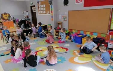 Kampania "Cała Polska czyta dzieciom''-odkrywamy magię czytania 2