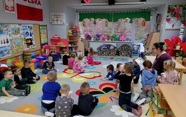 Kampania "Cała Polska czyta dzieciom''-odkrywamy magię czytania 4
