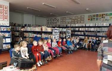 Dzień pluszowego misia w bibliotece 13