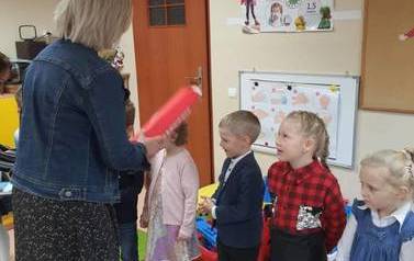 Dzień przedszkolaka - pasowanie 9