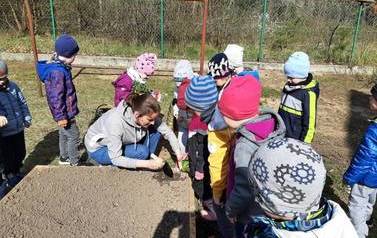 Zakładanie ogr&oacute;dka 3