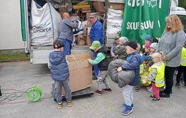Akcja "Drzewko za makulaturę" 5