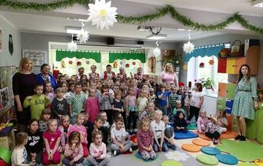 Występ Pań Mikołajczanek 1