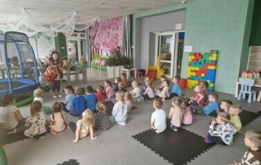 Warsztaty wielkanocne w  Smykolandii- grupa Myszki i Motylki 6