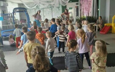 Warsztaty wielkanocne w  Smykolandii- grupa Myszki i Motylki 15