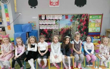 Dzień kobiet- grupa Motyle 1