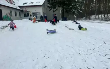 4qZryCUj