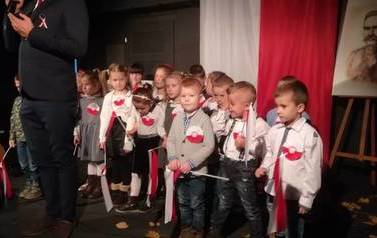 Występ w GOK z okazji Święta Niepodległości 4