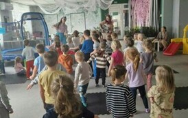 Warsztaty wielkanocne w  Smykolandii- grupa Myszki i Motylki 15